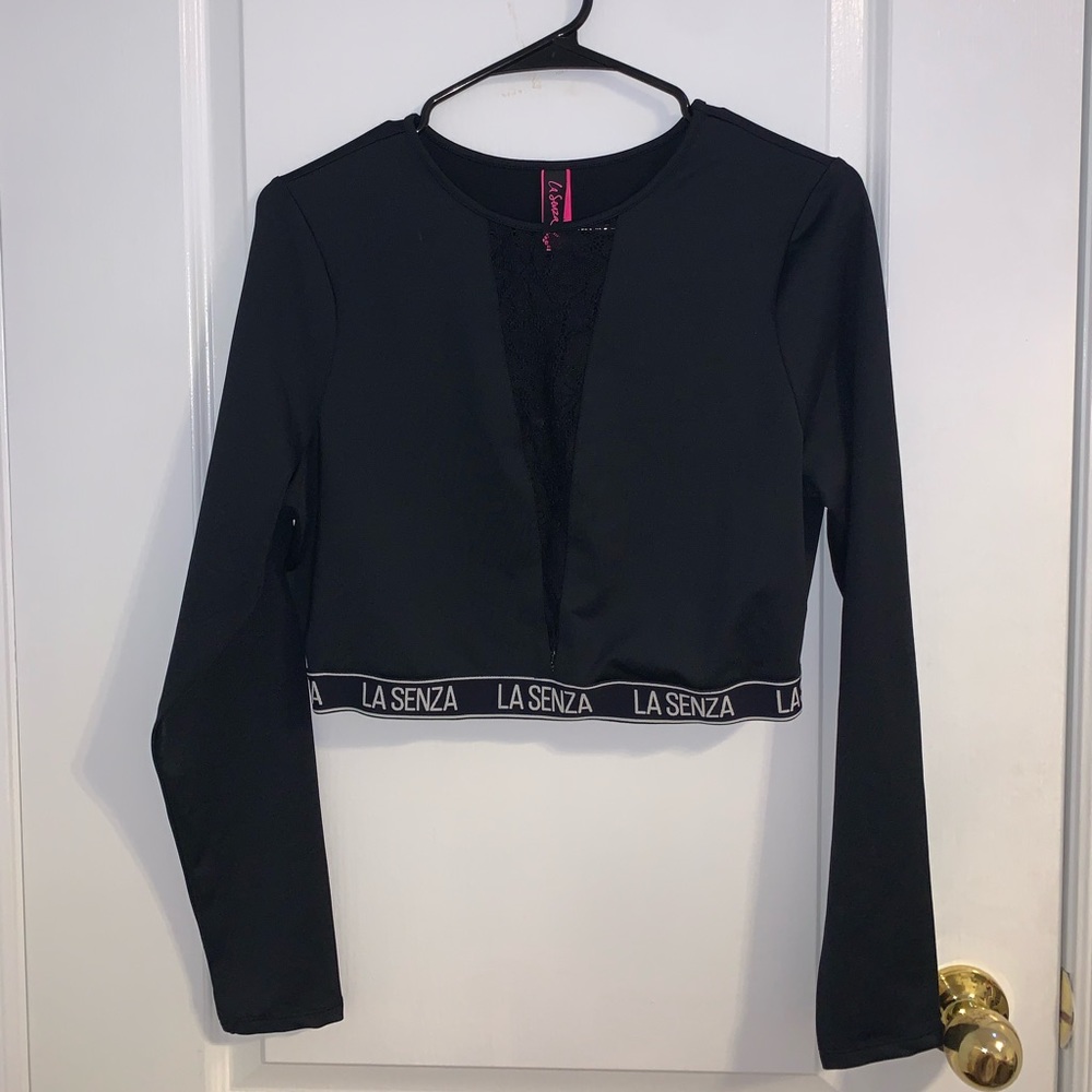 LASENZA long sleeve crop top w/ lace V detail